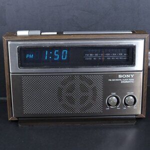 Vintage Sony Digimatic ICF-C815W FM/AM 2 Band Clock Radio - 1980 era